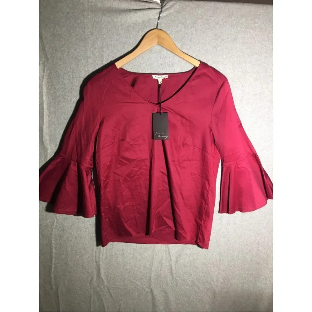 Womens NWT Jane And Delancey Blouse Bell Sleeve Maroon Casual Romantic Date